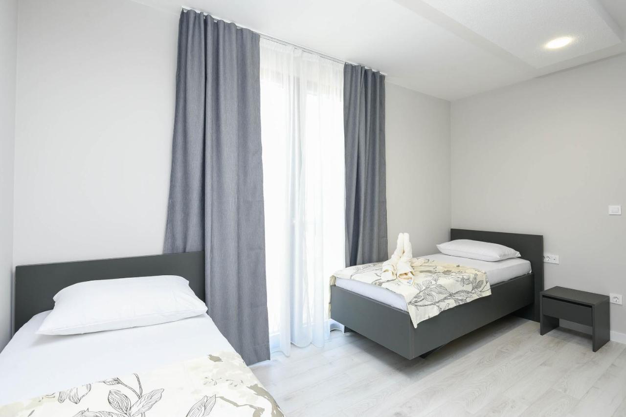 Sunny Day Luxury Holiday Apartments Orebić Exterior foto